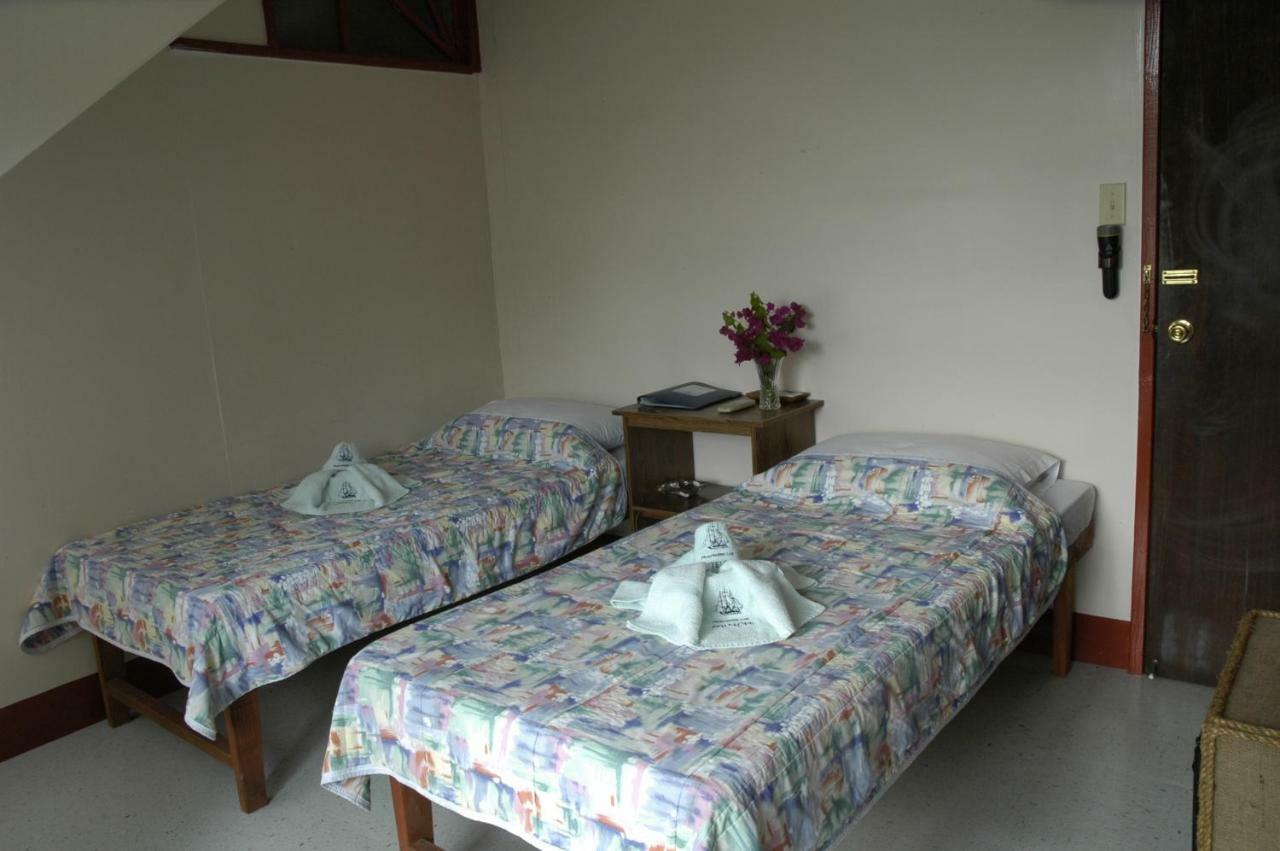 Antelope Guesthouse Koror Exterior foto