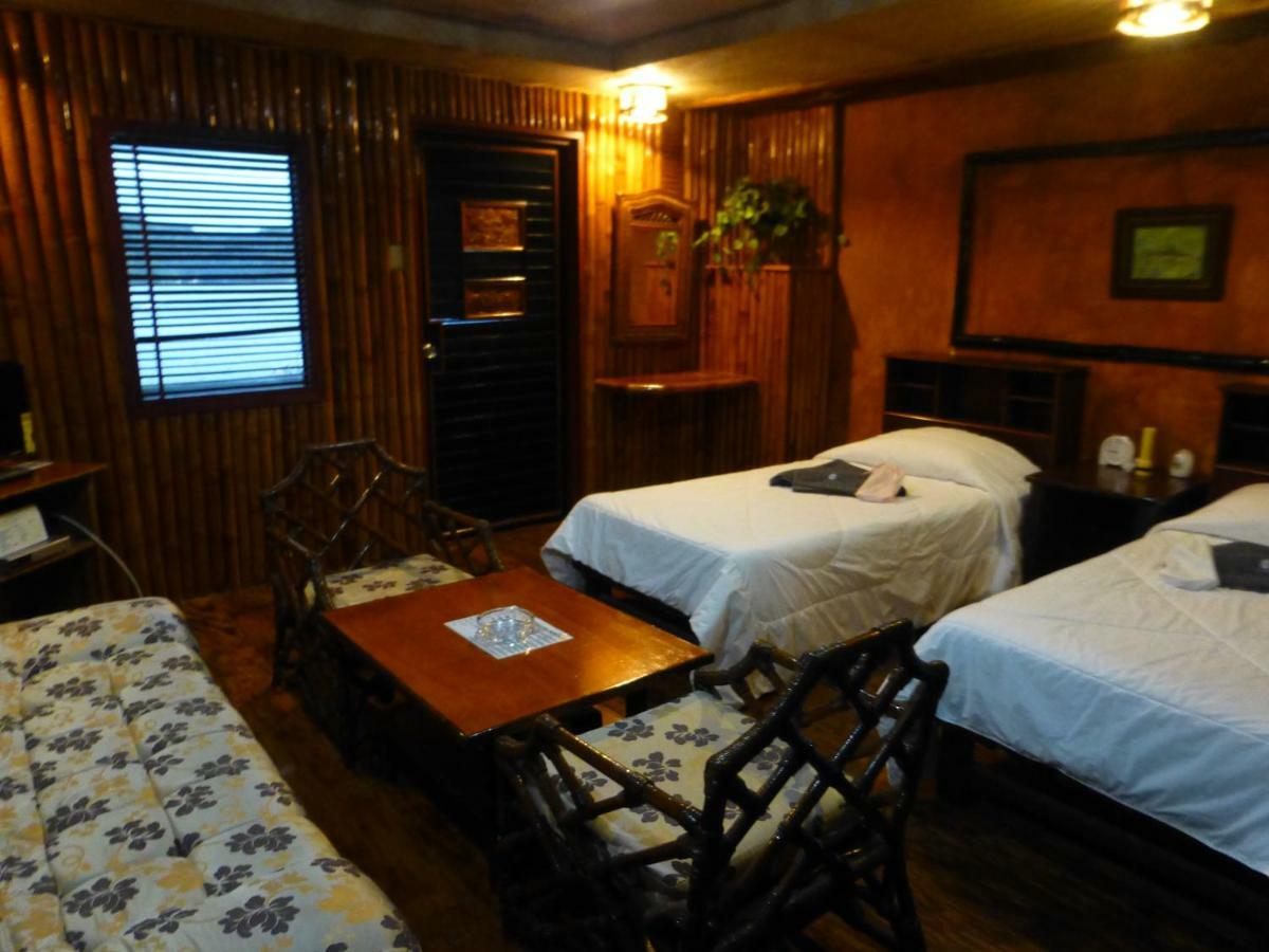 Antelope Guesthouse Koror Exterior foto